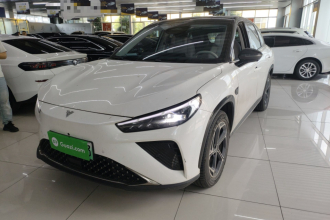 哪吒汽车 哪吒L 2024款 增程 310 闪充PRO版