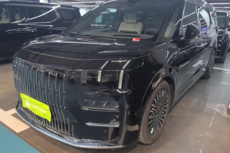 极氪009 2024款 七座过道版四驱 108kWh