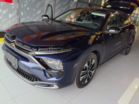 雪铁龙 凡尔赛C5 X 2024款 1.6T 势不凡