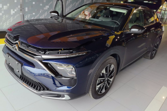 雪铁龙 凡尔赛C5 X 2024款 1.6T 势不凡