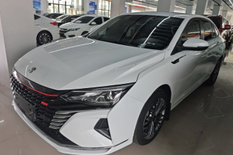 东风风神 奕炫MAX 2023款 1.5T 超炫潮爸版