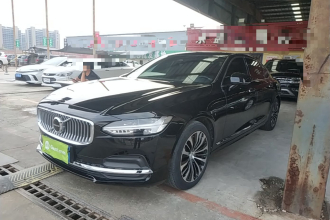 沃尔沃S90 2023款 B5 智逸豪华版