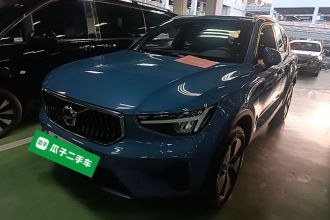 沃尔沃XC40 2024款 B3 智远豪华版