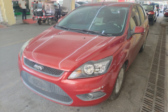 福特 福克斯 2013款 两厢经典 1.8L 自动基本型