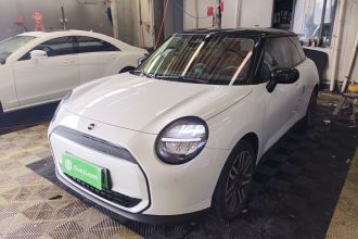 电动MINI COOPER 2024款 456km COOPER E 经典派