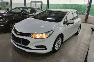 雪佛兰 科鲁兹 2018款 320 自动先锋天窗版