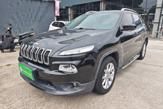 Jeep 自由光 2016款 2.0L 优越版