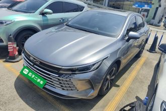 比亚迪 驱逐舰05 2024款 荣耀版 DM-i 120KM 尊荣型