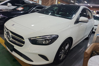 奔驰B级 2020款 B 200 动感型