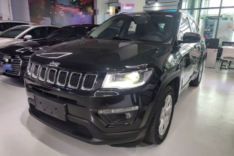 Jeep 指南者 2020款 220T 自动精英版