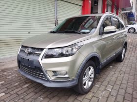 北汽幻速S3 2016款 S3L 1.5L 手动尊贵型