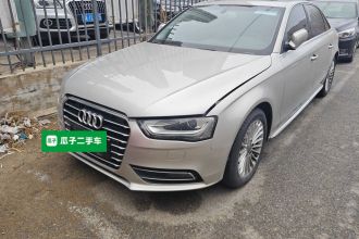 奥迪A4L 2016款 35 TFSI 典藏版 自动标准型