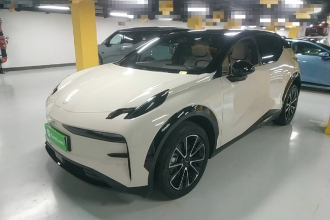 极氪X 2025款 四座后驱魔方版