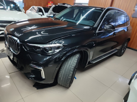 宝马X5 2022款 改款 xDrive 30Li M运动套装