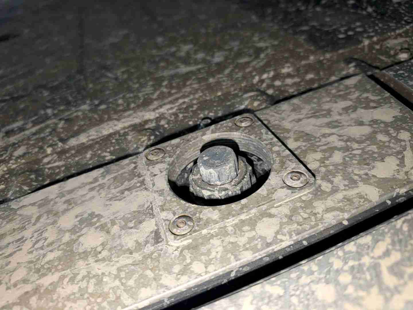 动力电池箱底板更换记录说明