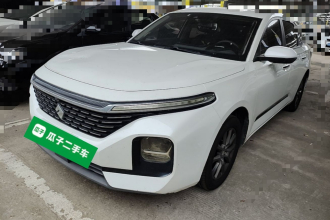 宝骏RC-5 2020款 1.5L 手动智耀豪华型