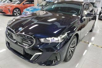 宝马i5 2025款 eDrive 40L M运动套装