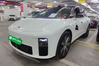 理想汽车 理想i6 2025款 四驱标准版