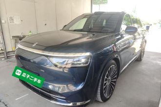 鸿蒙智行 问界M8 2025款 增程 Ultra版 53.4kWh 5座版 (192线激光雷达）