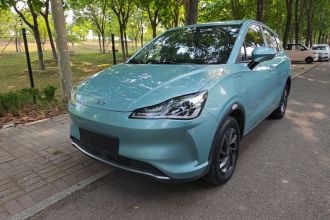 哪吒汽车 哪吒V 2022款 潮 300 Lite 三元锂