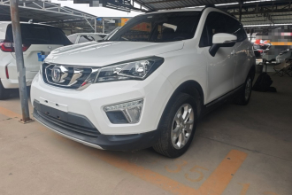 长安CS15 2016款 1.5L 自动豪华版