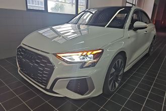 奥迪A3 2024款 A3L Limousine 35 TFSI 时尚运动型