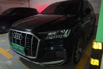 奥迪Q7 2020款 55 TFSI quattro S line运动型