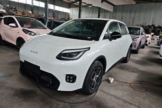 埃安 AION UT 2025款 330星辉版