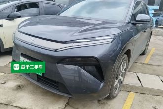 比亚迪 唐L 2025款 DM 200KM四驱激光雷达旗舰型