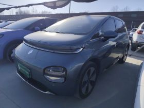 宝骏云朵 2023款 460 Max 灵犀版