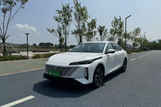 长安 逸动 2025款 蓝鲸 1.5T 500Bar尊贵型