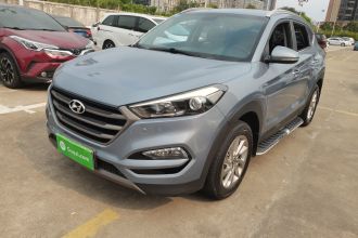 现代 途胜 2015款 1.6T 双离合两驱智能型