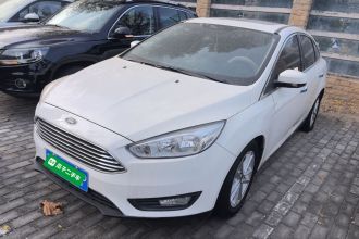 福特 福克斯 2018款 三厢经典 EcoBoost 125 自动超能风尚型智行版