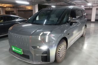 极氪009 2024款 七座过道版 108kWh