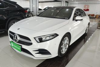 奔驰A级 2020款 改款 A 200 L 运动轿车动感型