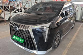 广汽传祺 传祺M8 2023款 宗师系列 400T 至尊版
