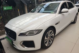 捷豹XFL 2023款 XFL 2.0T P200 两驱精英豪华版