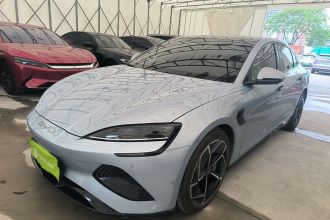 比亚迪 海豹 2022款 700km 长续航后驱版