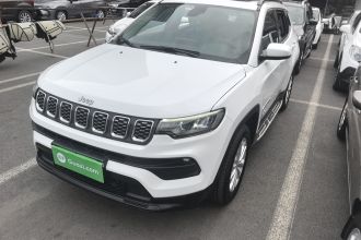 Jeep 指南者 2021款 220T 自动精英版