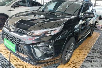 丰田 威兰达 2024款 2.0L CVT两驱豪华PLUS版