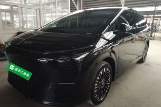 小鹏X9 2025款 740超长续航 Max