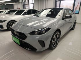 宝马2系 2025款 225L M运动曜夜套装