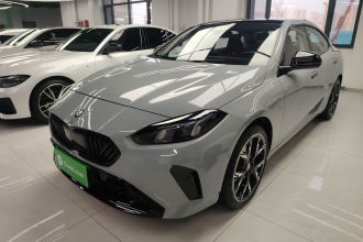 宝马2系 2025款 225L M运动曜夜套装