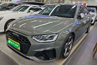 奥迪S4 2023款 S4 3.0TFSI