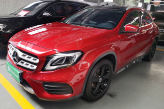 奔驰GLA 2019款 GLA 200 时尚型