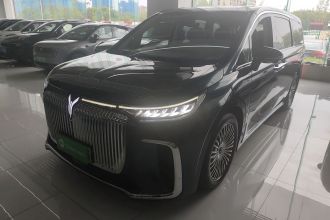 岚图汽车 岚图梦想家 2025款 PHEV 四驱旗舰鲲鹏版