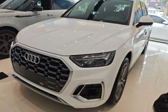 奥迪Q5L 2022款 45T 豪华动感型