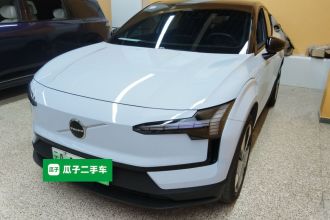 沃尔沃EX30 2025款 后驱长续航版 Plus