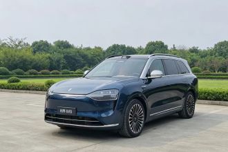 鸿蒙智行 问界M9 2025款 增程 Ultra版 52kWh 5座版（896线激光雷达）