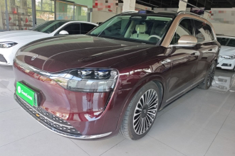 鸿蒙智行 问界M9 2025款 增程 Ultra版 52kWh 6座版 (192线激光雷达）